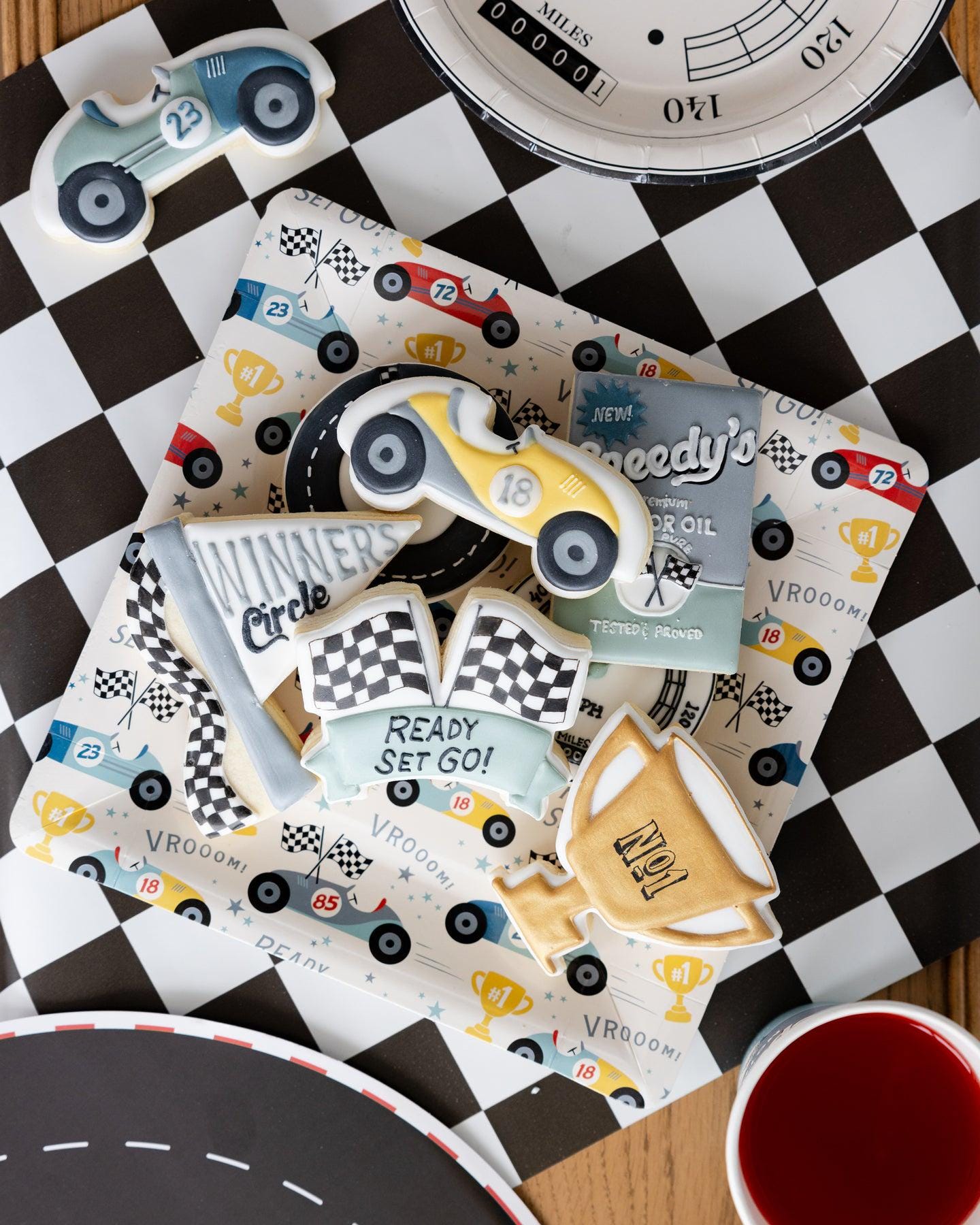 Race Pattern Plate 8 ct., Race Car Birthday, Race Car Party